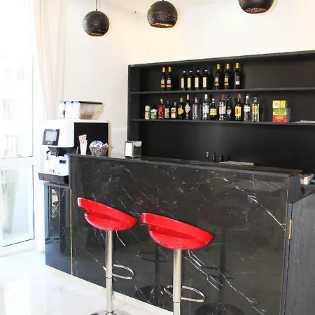 Csi Group - Metropoli ホテル 3*